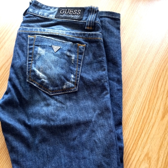 GUESS Jeans - Picture 1 of 10